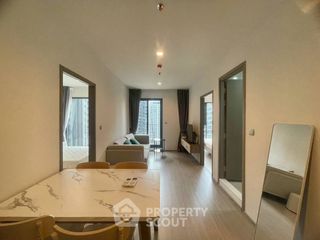 Condo en alquiler de 2 habitaciones en Huai Khwang, Bangkok