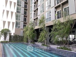 À louer 2 chambres condo à Huai Khwang, Bangkok
