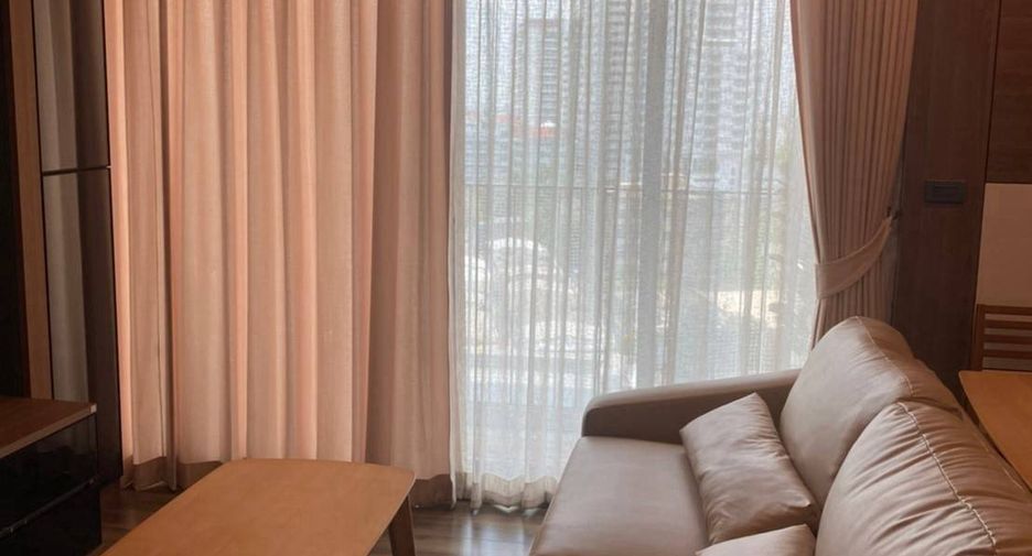 For rent 2 bedrooms condo in Watthana, Bangkok
