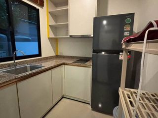 For rent 3 bedrooms townhouse in Saphan Sung, Bangkok