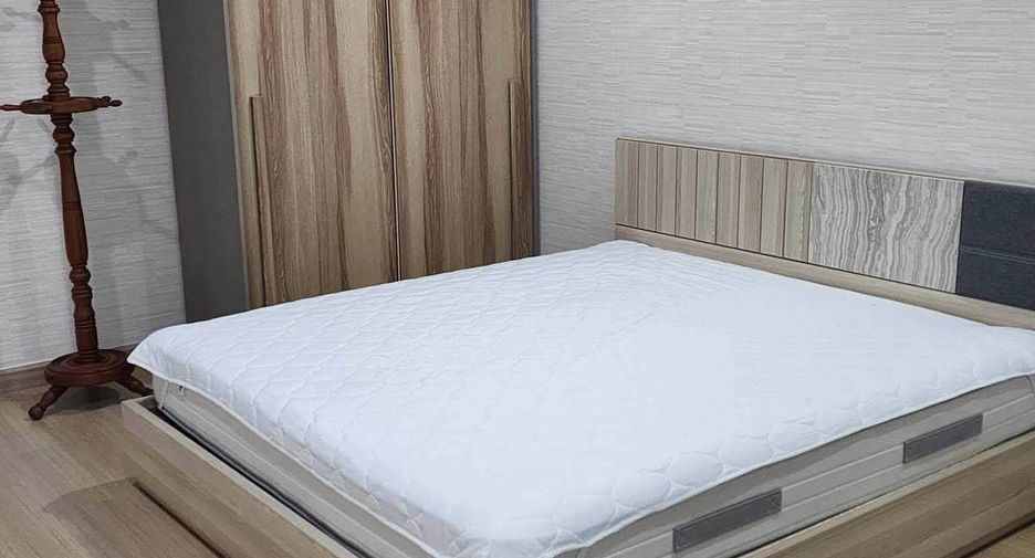 For rent 2 bedrooms condo in Yan Nawa, Bangkok