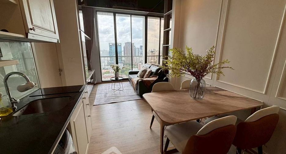 Wohnung zur Miete mit 2 Zimmer in Watthana, Bangkok