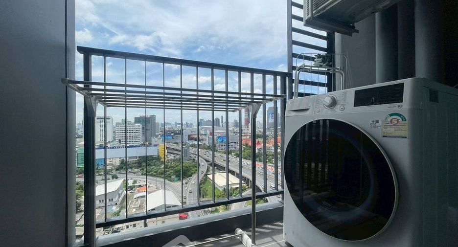 Condo en alquiler de 1 habitaciones en Huai Khwang, Bangkok