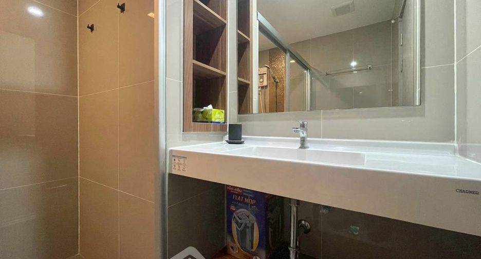Condo en alquiler de 1 habitaciones en Huai Khwang, Bangkok