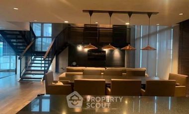 Wohnung zur Miete mit 3 Zimmer in Watthana, Bangkok