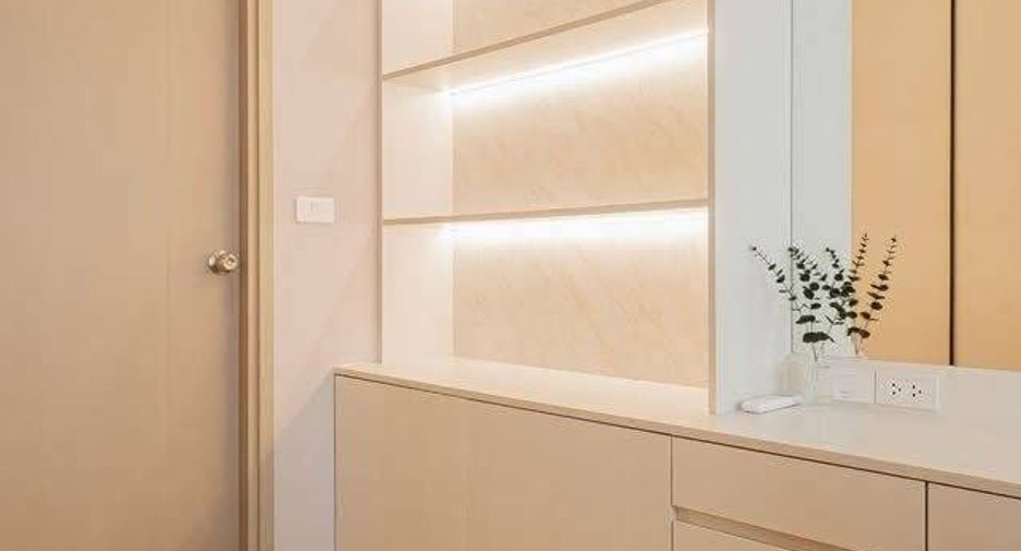 Condo en alquiler de 1 habitaciones en Huai Khwang, Bangkok