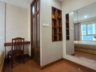 Condo en alquiler de 2 habitaciones en Huai Khwang, Bangkok