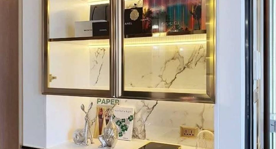 For rent 1 bed condo in Huai Khwang, Bangkok