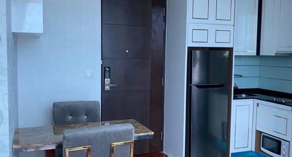 À louer 1 chambre condo à Pathum Wan, Bangkok