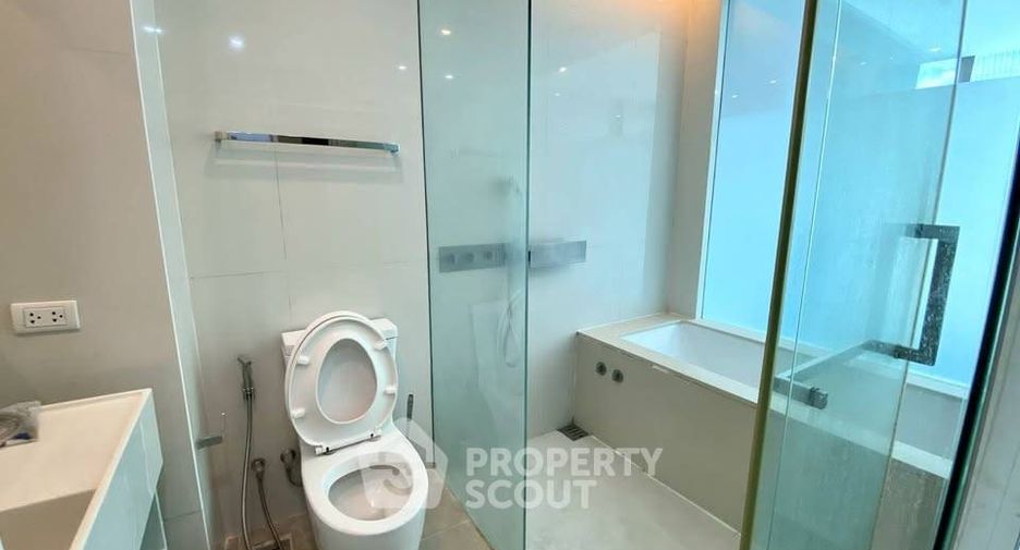 For rent 1 bed condo in Watthana, Bangkok