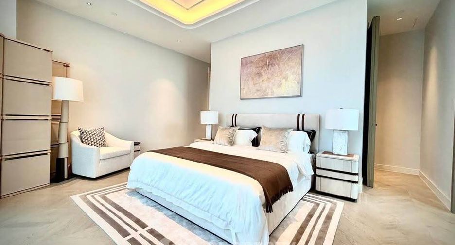 Condo en alquiler de 3 habitaciones en Sathon, Bangkok