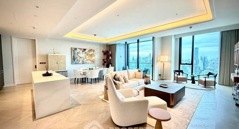 Condo en alquiler de 3 habitaciones en Sathon, Bangkok