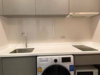 Condo en alquiler de 1 habitaciones en Huai Khwang, Bangkok