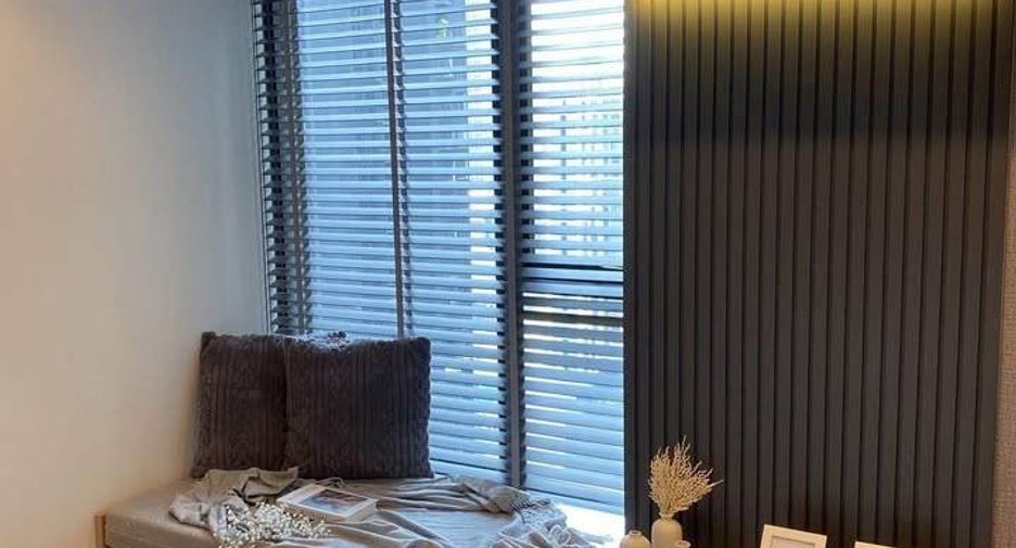 For rent 2 bedrooms condo in Huai Khwang, Bangkok