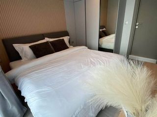 Condo en alquiler de 2 habitaciones en Huai Khwang, Bangkok