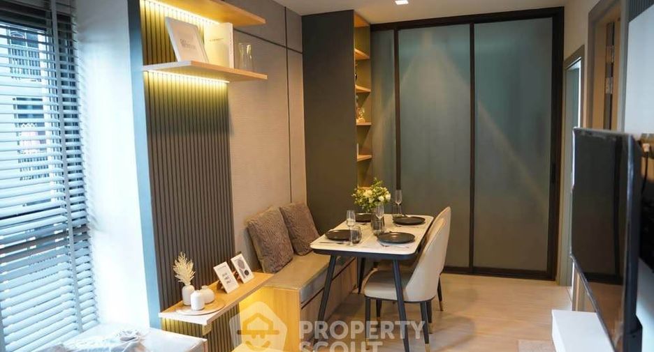 For rent 2 bedrooms condo in Huai Khwang, Bangkok