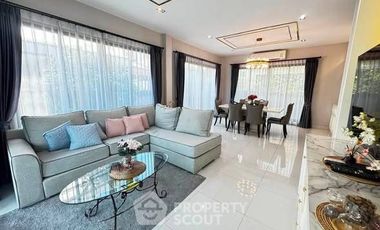 For rent 4 bedrooms house in Saphan Sung, Bangkok