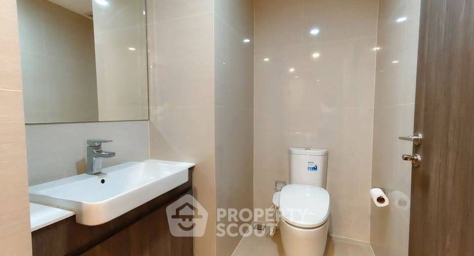 For rent 2 bedrooms condo in Bang Na, Bangkok