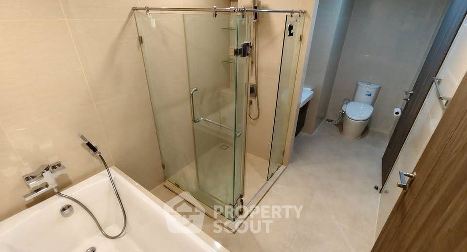 For rent 2 bedrooms condo in Bang Na, Bangkok