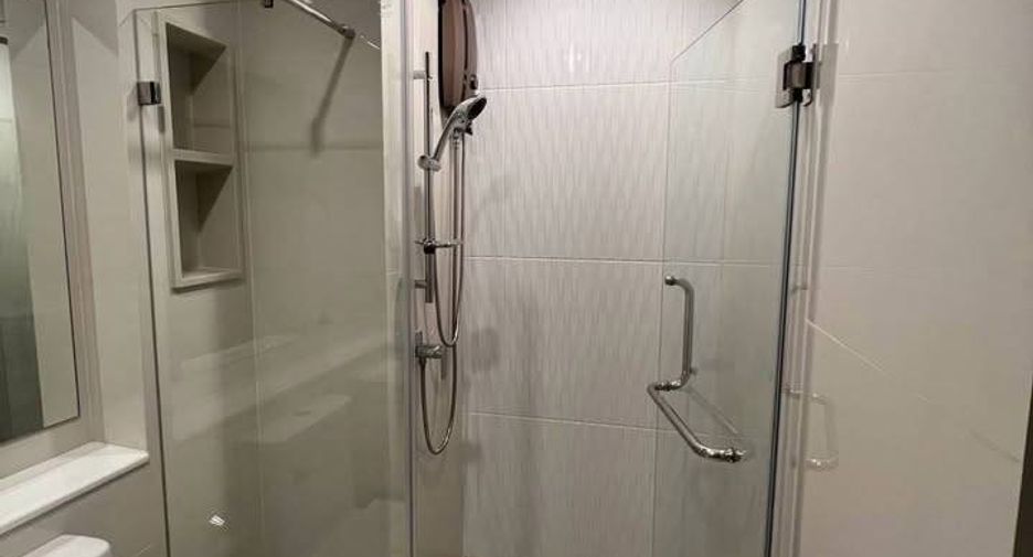 Condo en alquiler de 1 habitaciones en Huai Khwang, Bangkok
