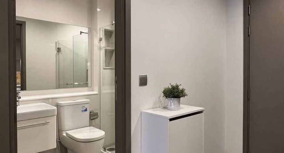 Condo en alquiler de 1 habitaciones en Huai Khwang, Bangkok