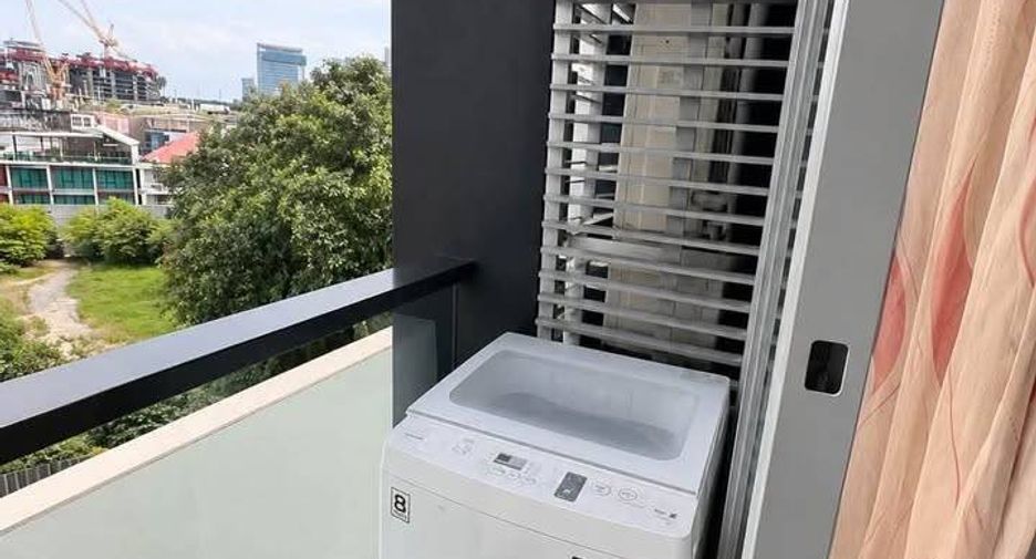 À louer 2 chambres condo à Bang Na, Bangkok