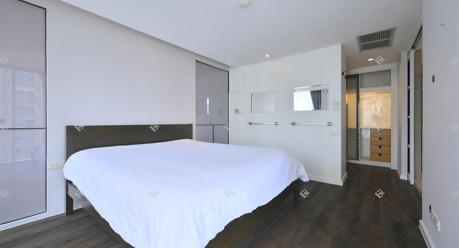 For rent 3 ベッドルーム condo in Pathum Wan, Bangkok