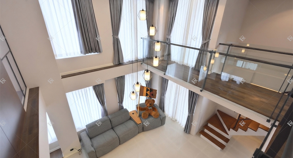 For rent 3 ベッドルーム condo in Pathum Wan, Bangkok