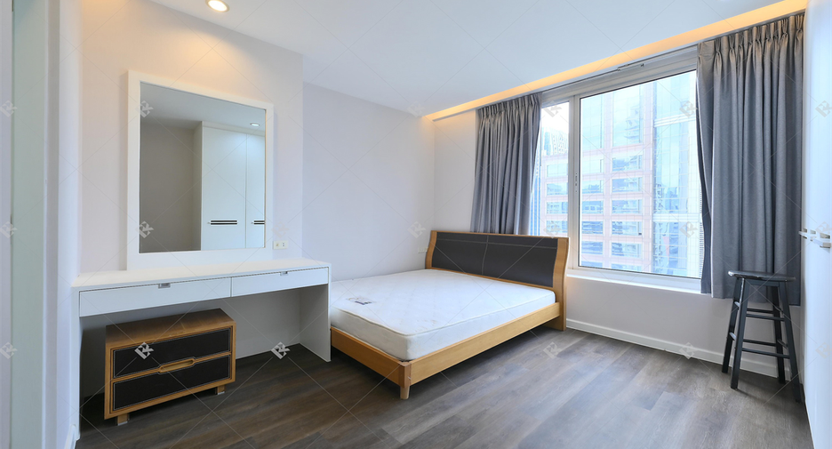 For rent 3 ベッドルーム condo in Pathum Wan, Bangkok