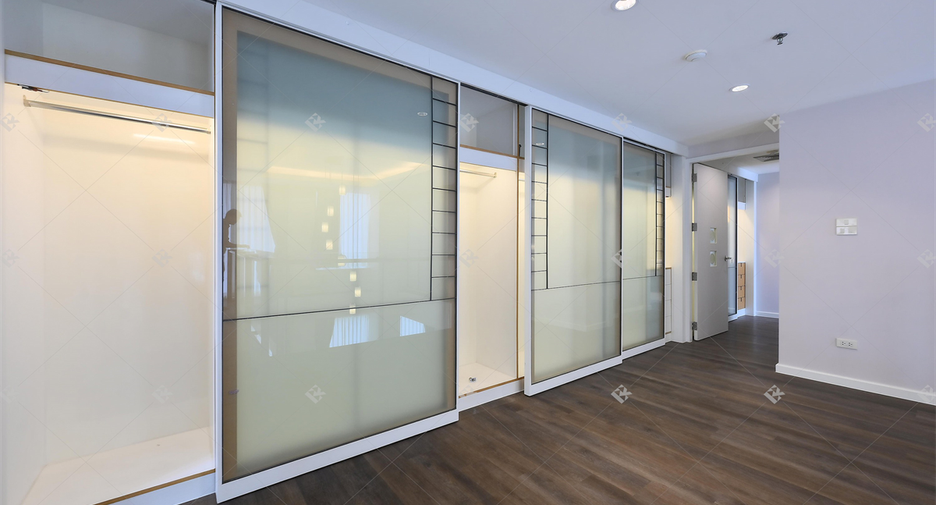 For rent 3 ベッドルーム condo in Pathum Wan, Bangkok