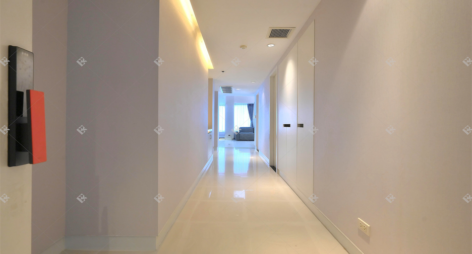 For rent 3 ベッドルーム condo in Pathum Wan, Bangkok