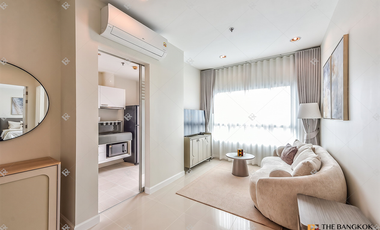 For rent 2 bedrooms condo in Khlong San, Bangkok