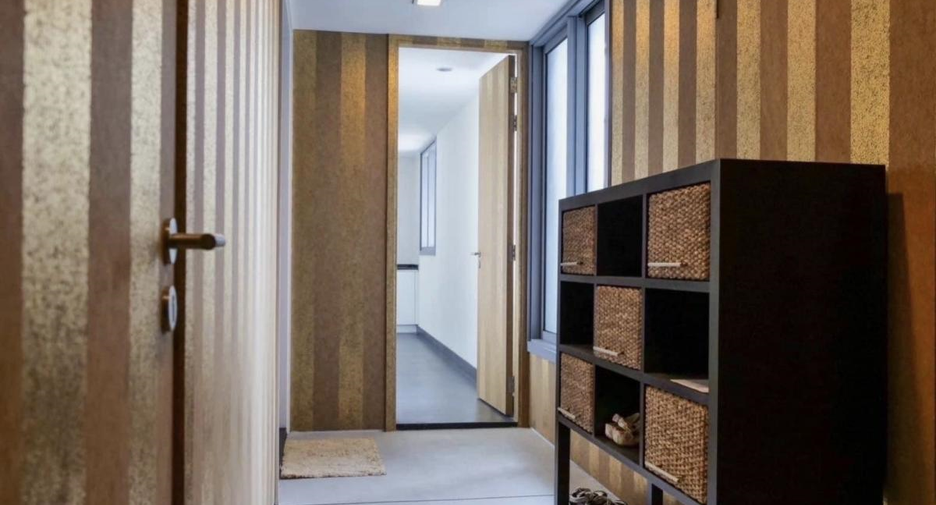 For rent 3 bedrooms condo in Yan Nawa, Bangkok