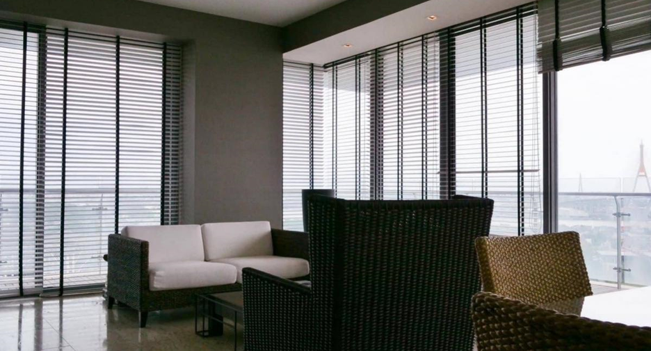 For rent 3 bedrooms condo in Yan Nawa, Bangkok