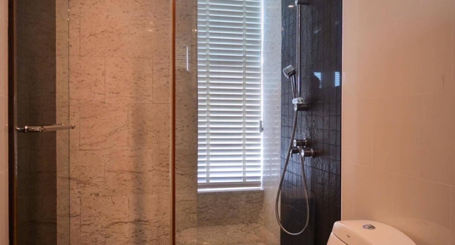 For rent 3 bedrooms condo in Yan Nawa, Bangkok