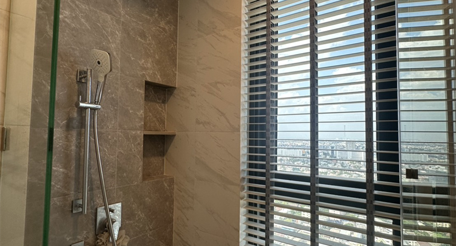 For sale 2 bedrooms condo in Chatuchak, Bangkok