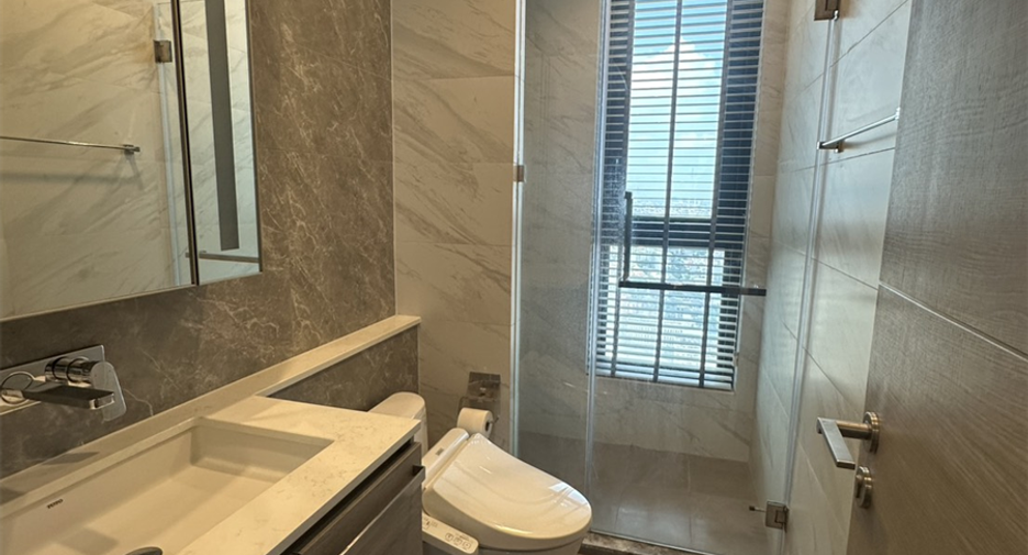 For sale 2 bedrooms condo in Chatuchak, Bangkok