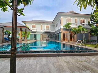 Haus zum Kauf mit 5 Zimmer in Lak Si, Bangkok
