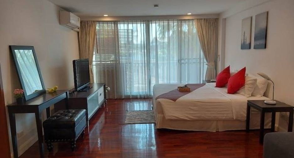 For rent 3 bedrooms apartment in Sathon, Bangkok