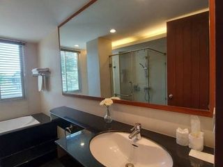 For rent 3 bedrooms apartment in Sathon, Bangkok