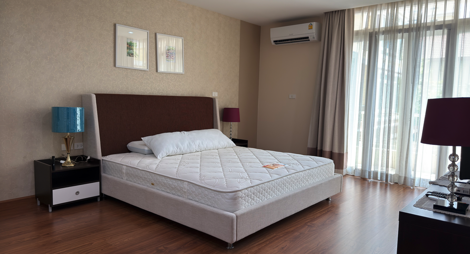 For rent 2 bedrooms condo in Mueang Chiang Mai, Chiang Mai