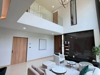 For sale 4 bedrooms house in Lat Krabang, Bangkok