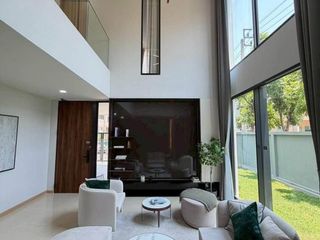 For sale 4 bedrooms house in Lat Krabang, Bangkok