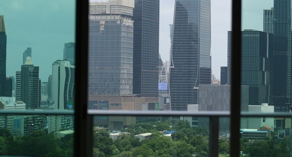 Condo en alquiler de 2 habitaciones en Khlong Toei, Bangkok