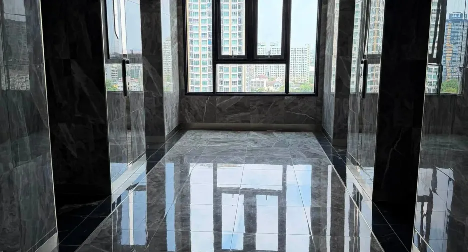 For sale and for rent 1 bed condo in Watthana, Bangkok