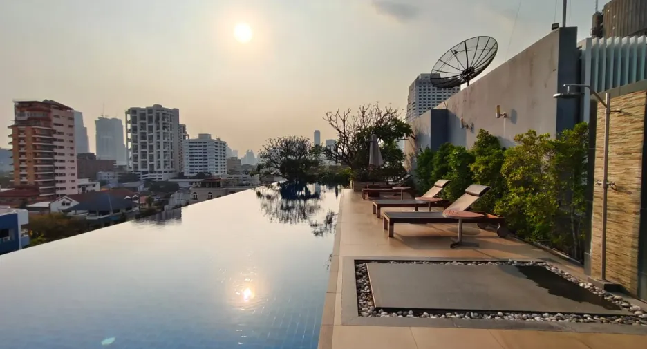 For sale and for rent 2 bedrooms condo in Khlong Toei, Bangkok