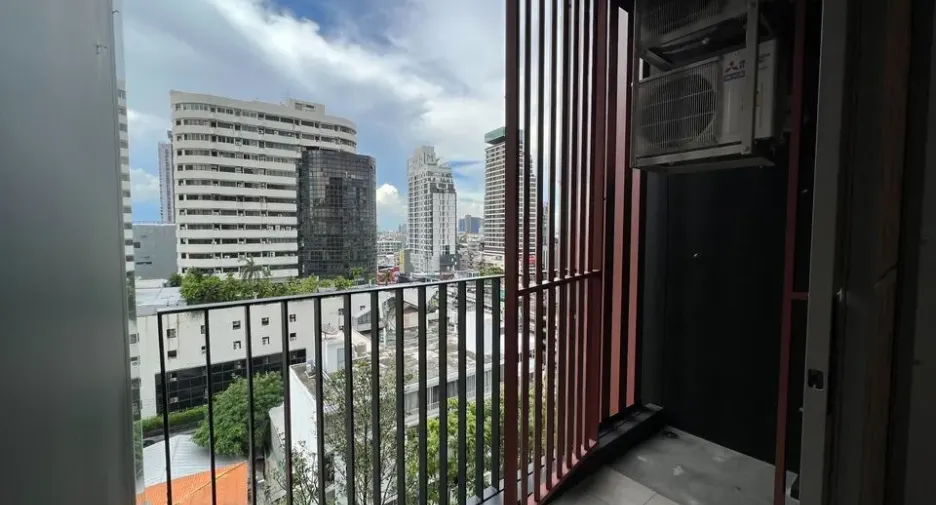 出售 和 出租 1 卧室 公寓 在 Watthana, 曼谷