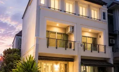 For sale 3 bedrooms townhouse in Suan Luang, Bangkok
