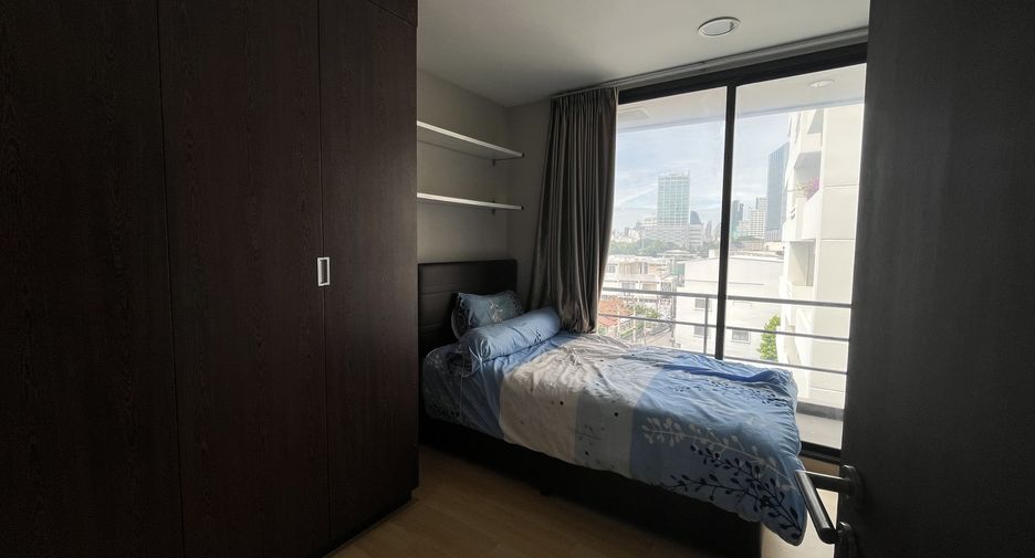 For rent 2 bedrooms condo in Phaya Thai, Bangkok