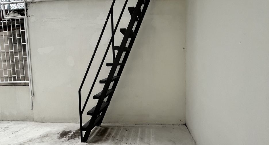 For sale 3 bedrooms townhouse in Bang Rak, Bangkok